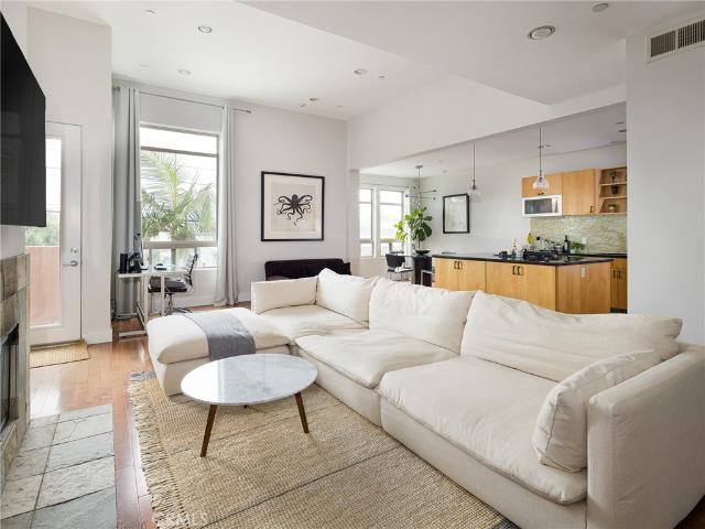Townhouse for sale in El Segundo, California