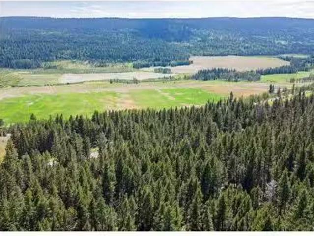 House for sale in 100 Mile House, British Columbia