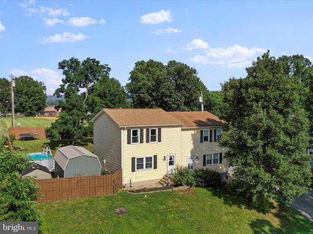 Townhouse for sale in Front Royal