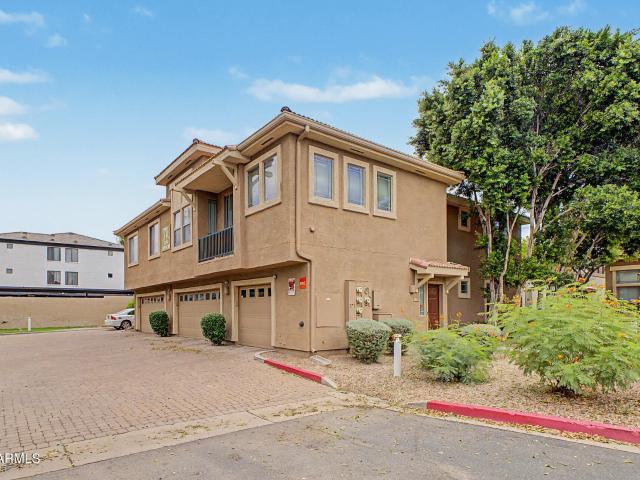 Townhouse for sale in Laveen, Arizona