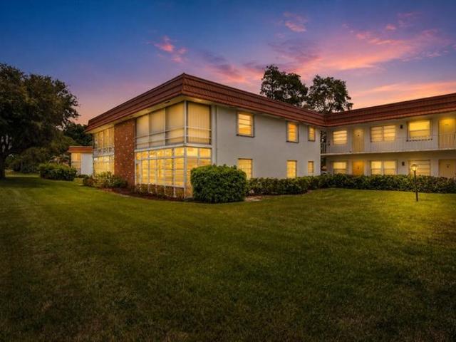 Condo for sale in Stuart, Florida