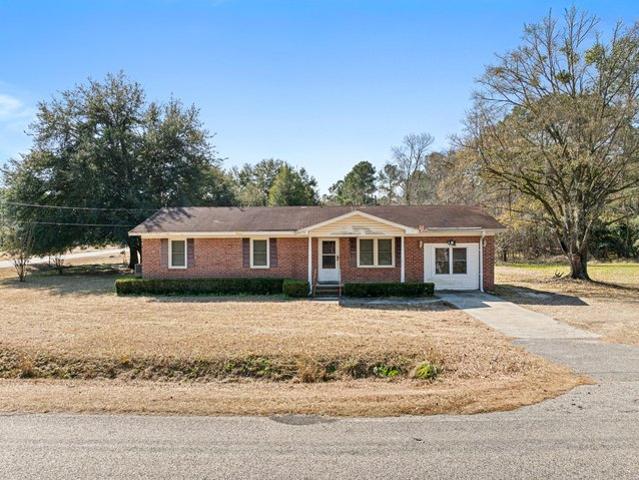 House for sale in Saint Stephen, South Carolina