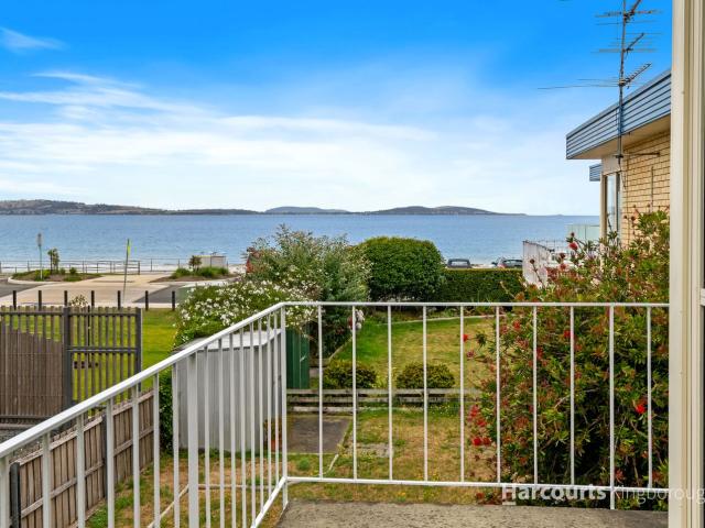 Apartment for rent in Kingston Beach, Hobart