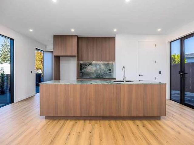 Townhouse for rent in Mount Wellington