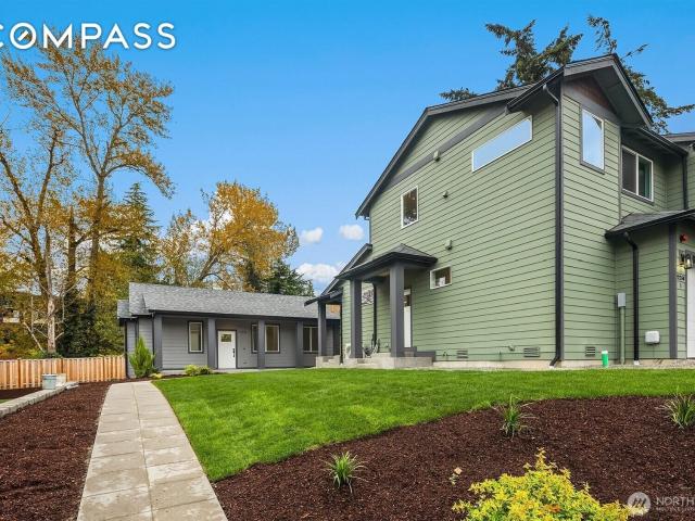 Townhouse for sale in Burien