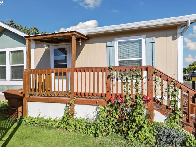 House for sale in Junction City, Lane County