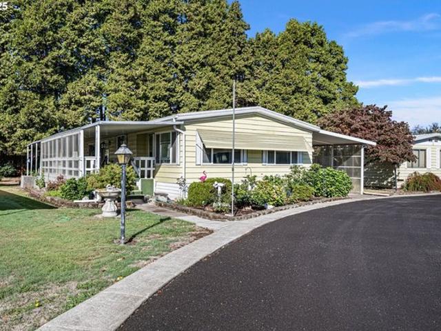 House for sale in Oregonia
