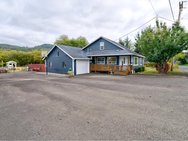House for sale in Seaside, Clatsop County