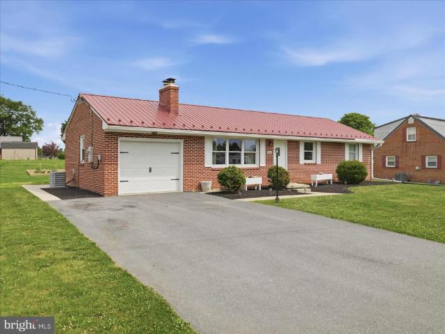 House for sale in Shady Grove, Pennsylvania