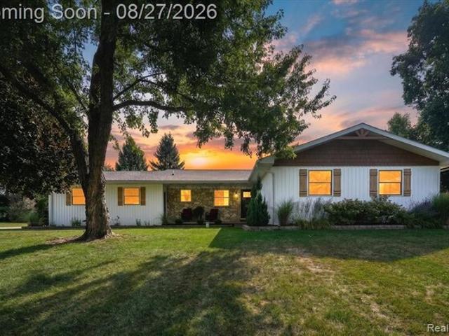 House for sale in Fenton, Michigan
