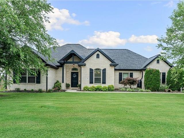 House for sale in Ark