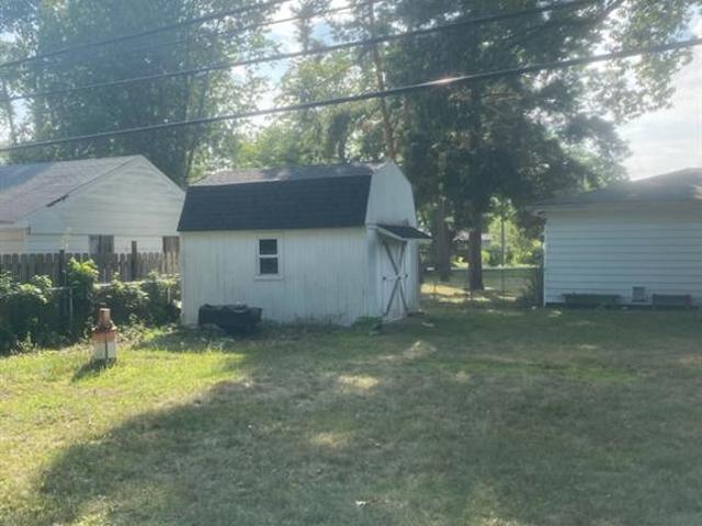 House for sale in Waterford, Michigan