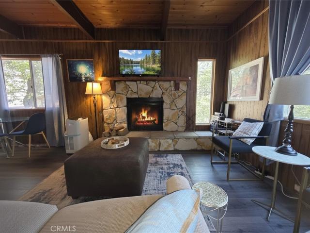 House for sale in Rimforest, California
