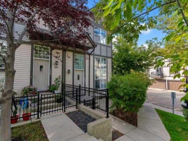 Townhouse for sale in Cranston, Calgary