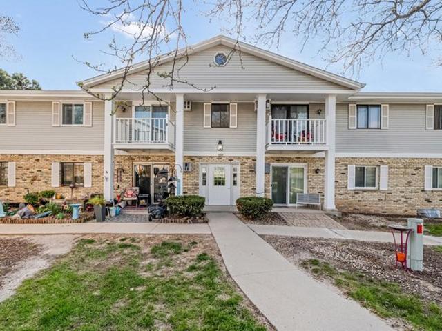 Condo for sale in West Bend, Wisconsin