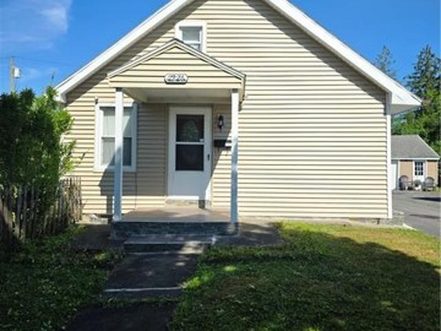 House for sale in Oneida, New York