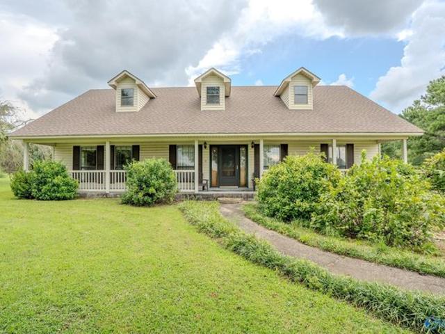 House for sale in Moulton, Alabama