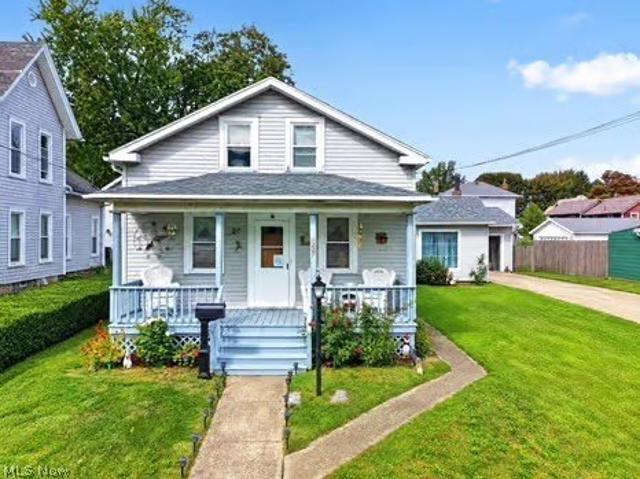 House for sale in Ashtabula Harbour Commercial District, Ashtabula