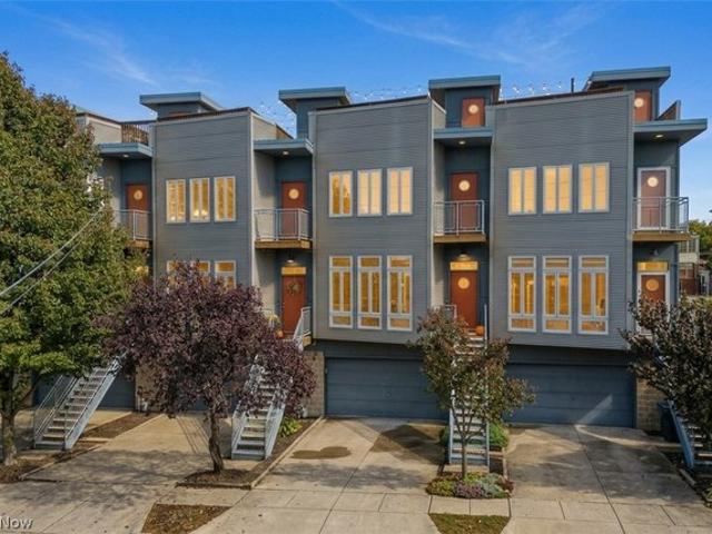 Townhouse for sale in Detroit-Shoreway, Cleveland