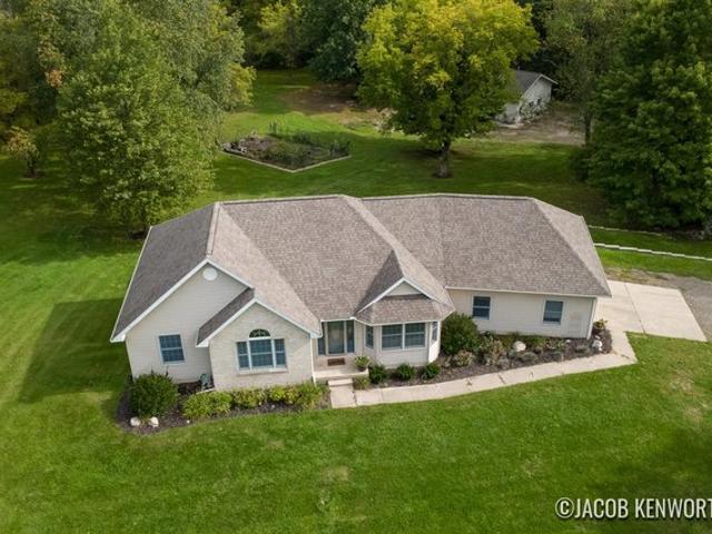 House for sale in Lowell, Michigan