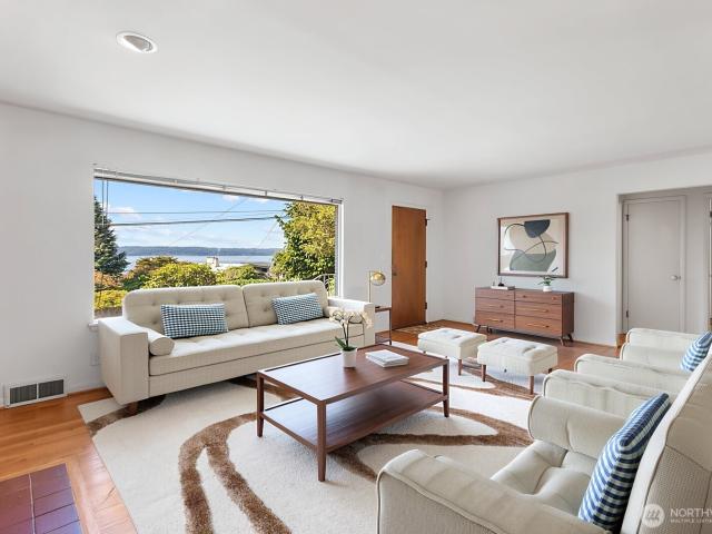 House for sale in Burien, Washington