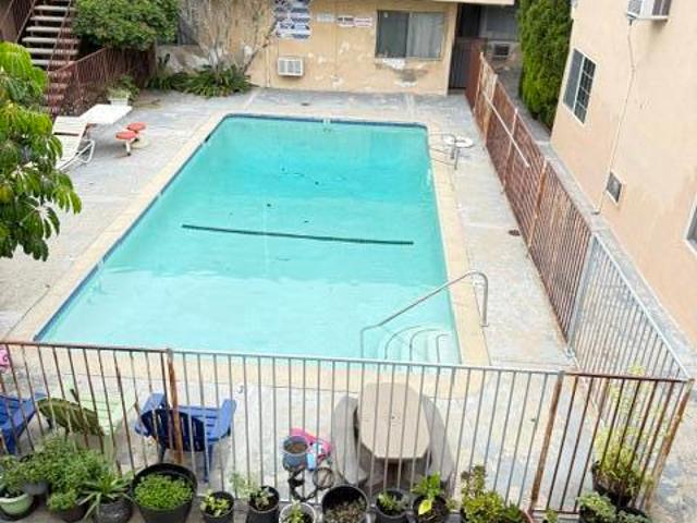 Condo for sale in Pacoima Neighborhood Council, Canoga Park