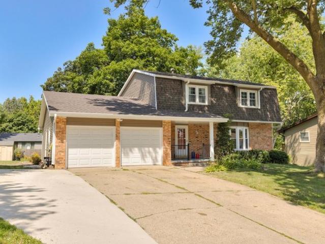 House for sale in West Des Moines, Iowa