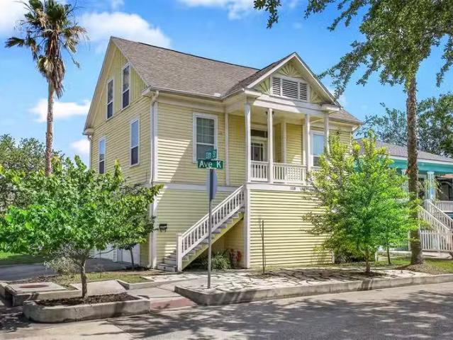 House for sale in Galveston
