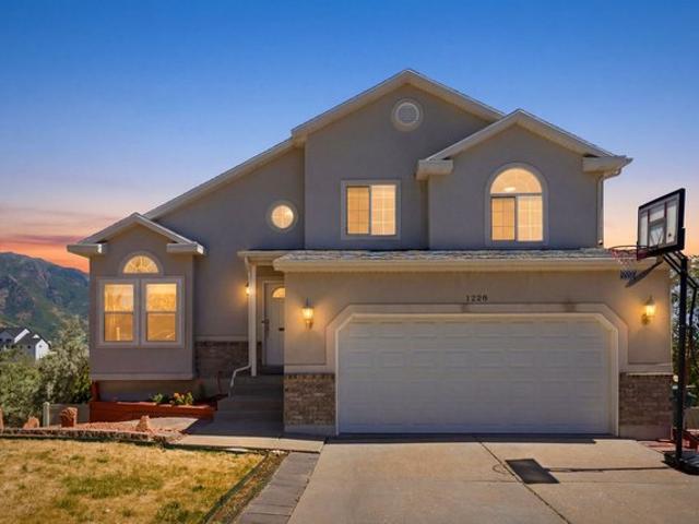House for sale in Layton, Utah