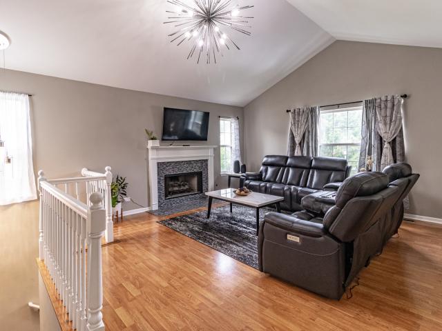 Townhouse for sale in Mundelein, Illinois