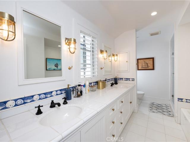 Property for sale in Corona Del Mar, California