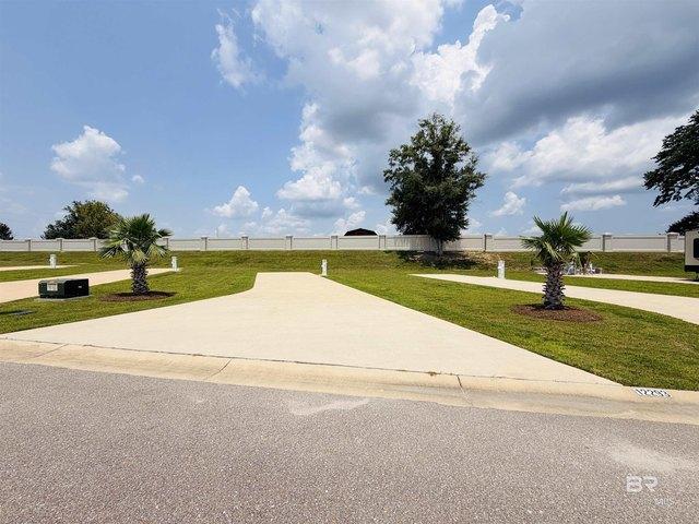 Land for sale in Elberta, Alabama