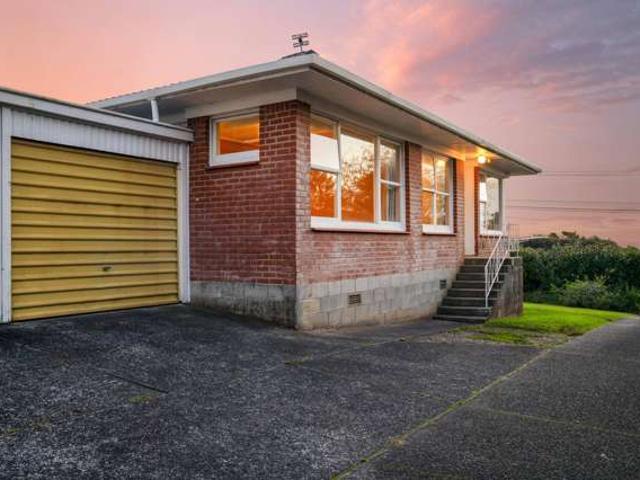 Apartment for sale in Wairau Valley