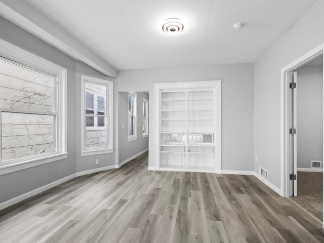 House for sale in Fairview Park, West Allis