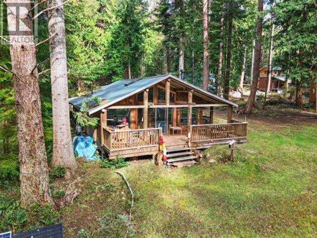 House for sale in Mansons Landing, British Columbia