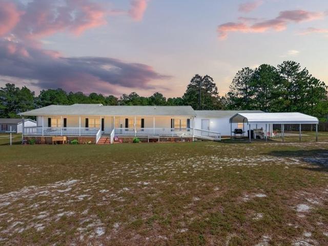 House for sale in Broadway, Lee County
