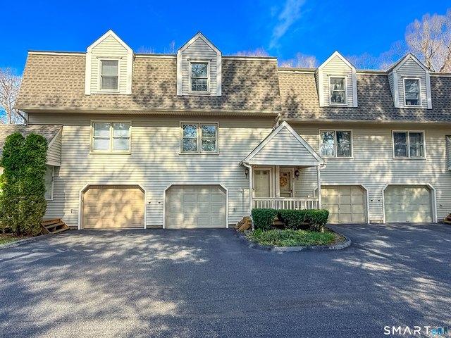 Townhouse for sale in Torrington, Connecticut
