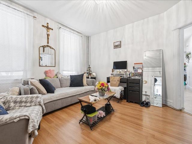 House for sale in Hudson, New Jersey