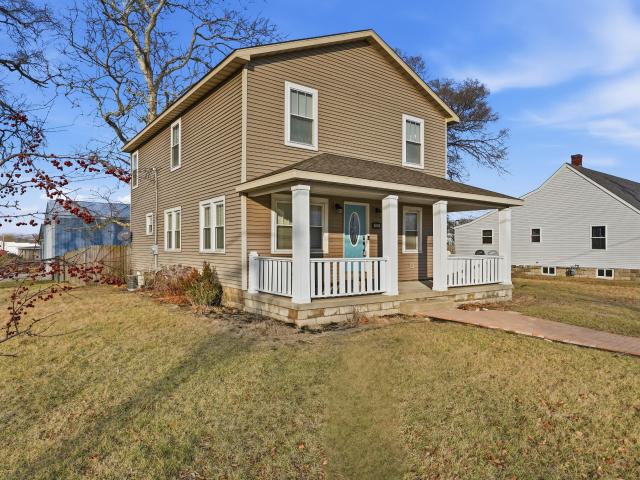 House for sale in Demotte, Indiana