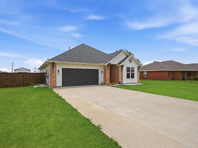 House for sale in Whitewright, Grayson County