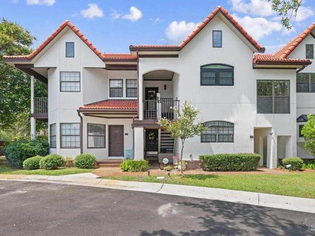 Condo for sale in Gulf Breeze, Florida