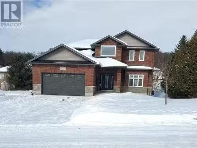 House for sale in Wanup, Ontario