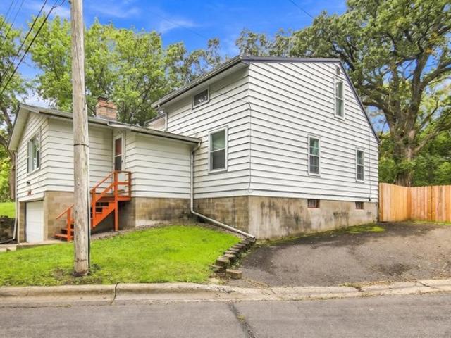 House for sale in Albert Lea, Freeborn County