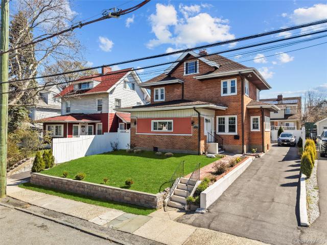 House for sale in Glenwood, New York