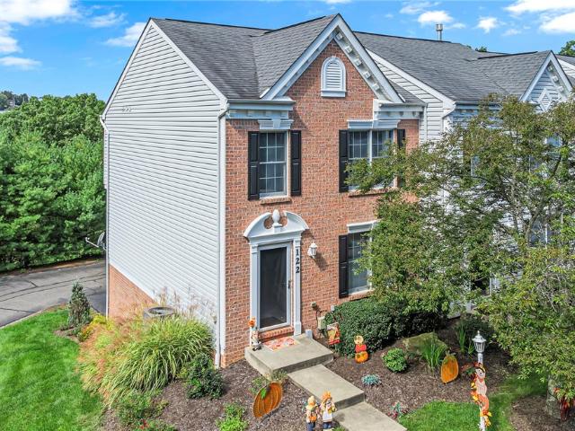 Townhouse for sale in Kenmawr, Kennedy Township
