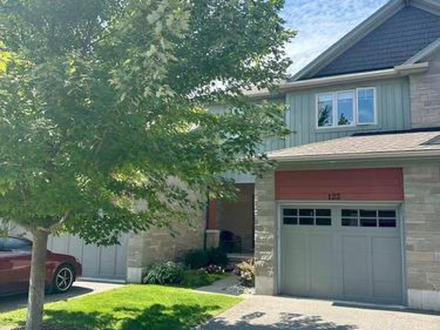 Townhouse for sale in Collingwood, Central Ontario