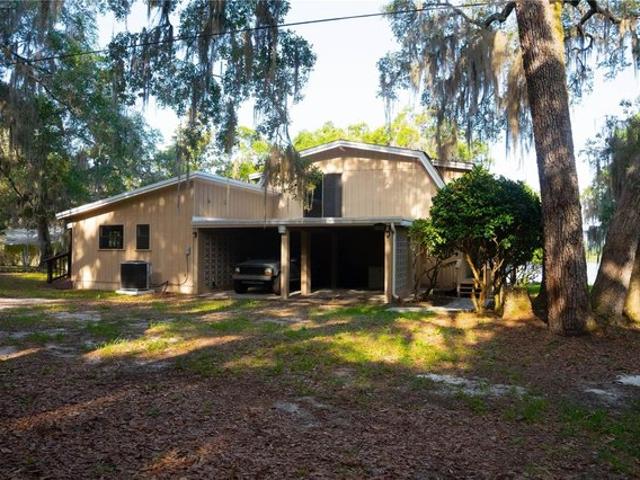 House for sale in Hawthorne, Florida