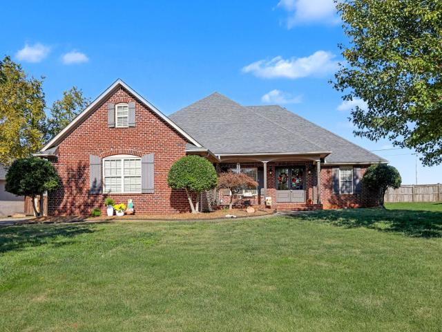 House for sale in Woodburn, Kentucky