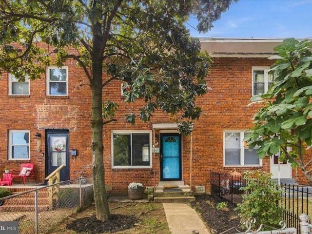 Townhouse for sale in Cora Kelly, Alexandria