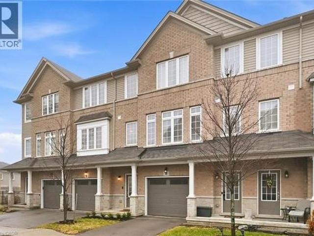 Townhouse for sale in Ancaster, Ontario
